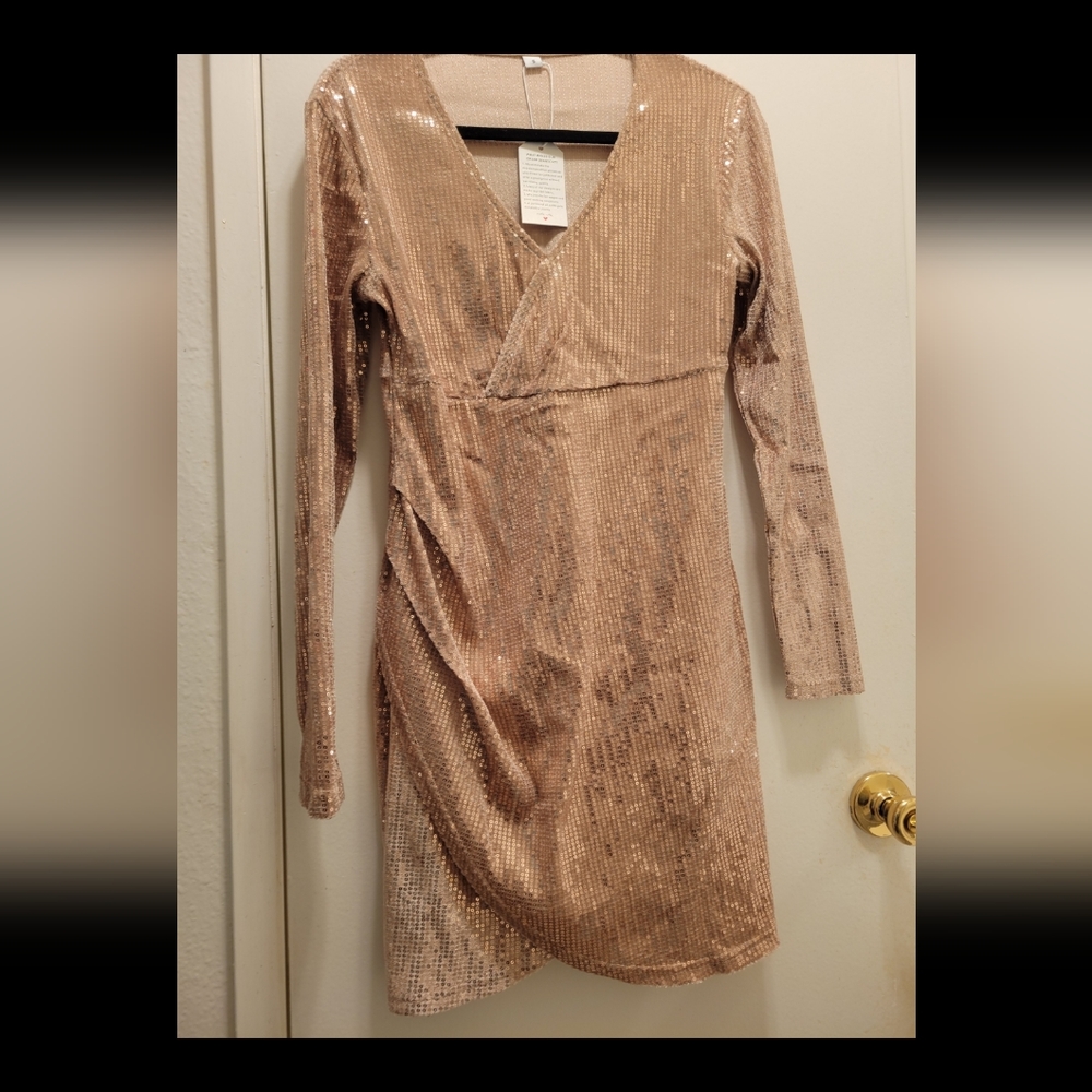 NWT Rosegold Color Sequin Mini Dress Size Small